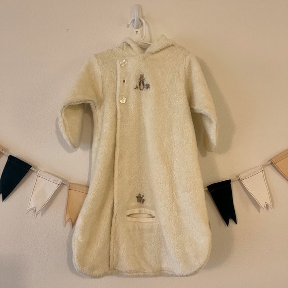 the world of Beatrice potter Other - The world of Beatrice potter car seat bunting 🛍